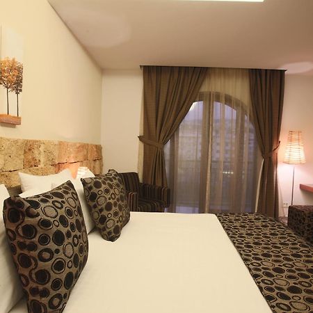 Monoberge Hotel Byblos Oda fotoğraf