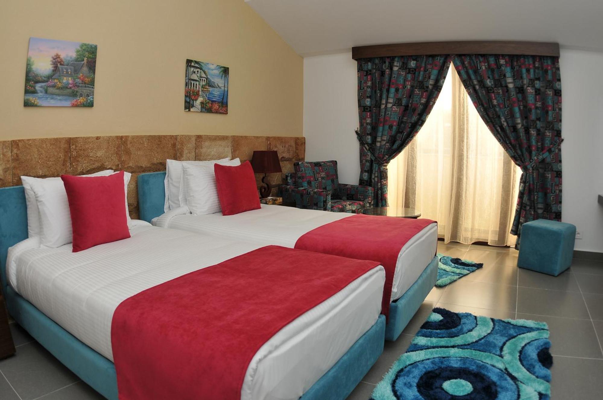 Monoberge Hotel Byblos Oda fotoğraf
